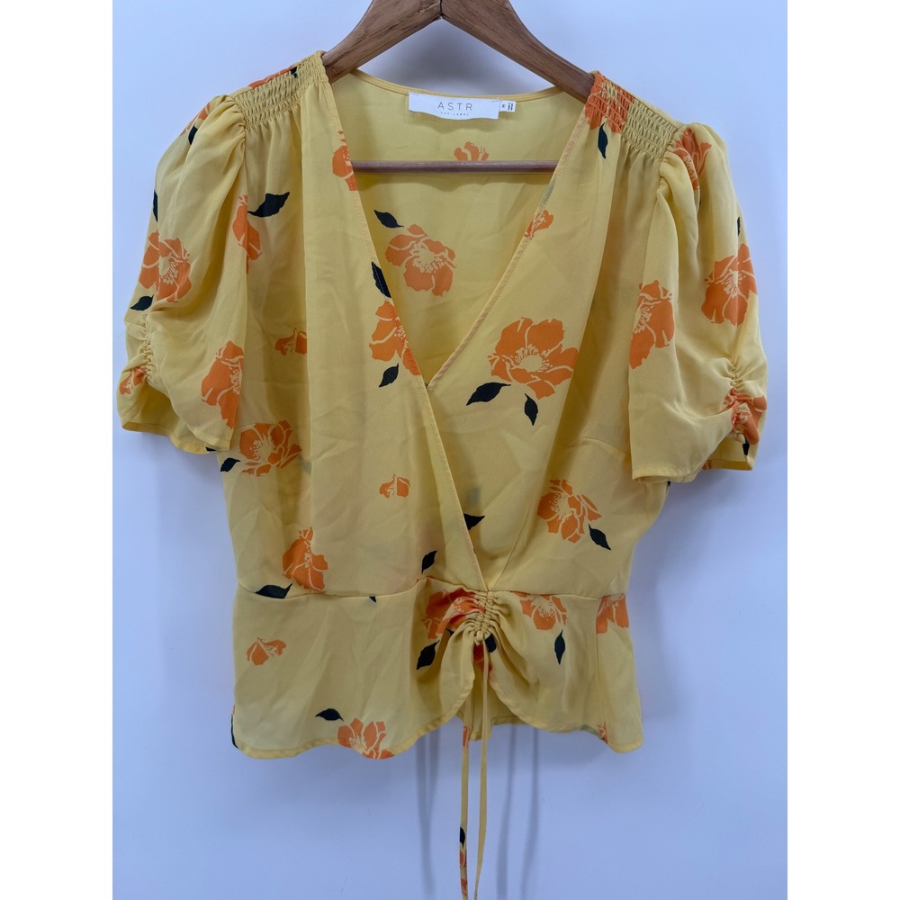 ASTR The Label Yellow Floral Puff Sleeve Wrap Blouse Size Medium